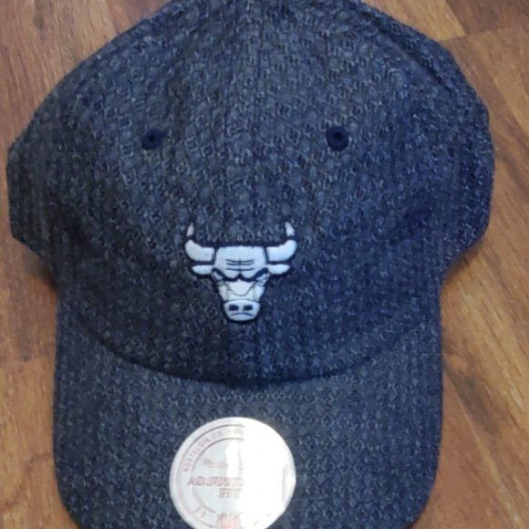 Mitchell & Ness Chicago Bulls Reverse Denim Slouch Strapback Dad Hat -NWT - Picture 3 of 9